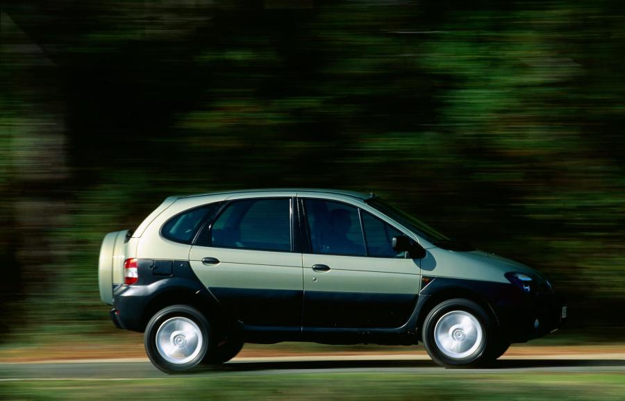  Renault Scenic RX4 2000 года  (фото 24 из 66)
